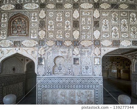 The famous Amber Fort, the fortified residence of Raja Man Singh I in the northern suburbs of Jaipur, India 139277344