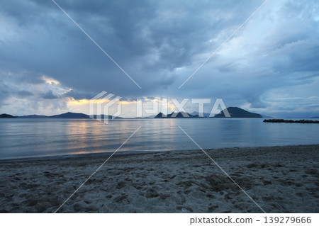 Seaside town of Turgutreis and spectacular sunsets 139279666