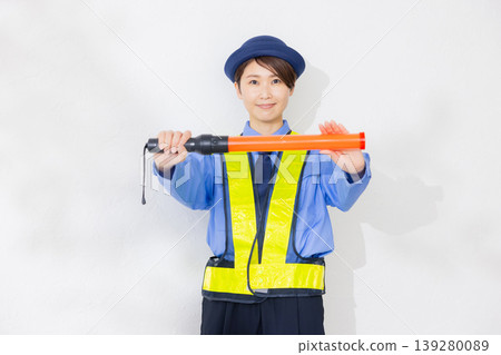 引導交通的保安員 引導交通的保安員 139280089