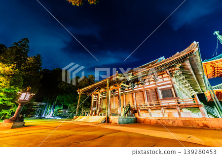 Night view of Danjo Garan, Koyasan: Kondo Hall 139280453