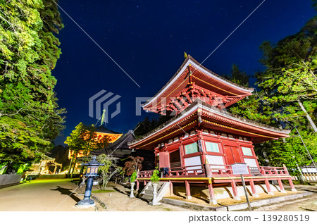 高野山壇上伽藍夜景 - 東塔 高野山壇上伽藍夜景 - 東塔 139280519