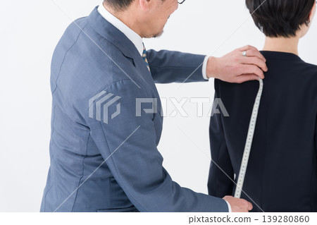 穿西裝的商人 穿西裝的商人 139280860
