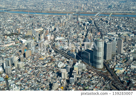 從東京晴空塔眺望東京市區 從東京晴空塔眺望東京市區 139283007