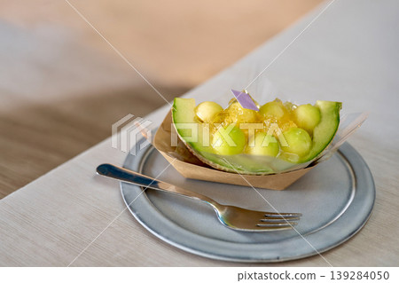 用甜瓜製作的時尚甜點 用甜瓜製作的時尚甜點 139284050
