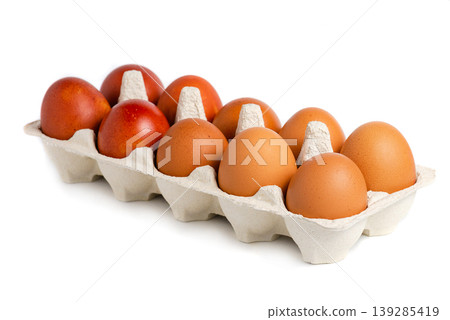 Brown eggs in cardboard carton box Brown eggs in cardboard carton box 139285419