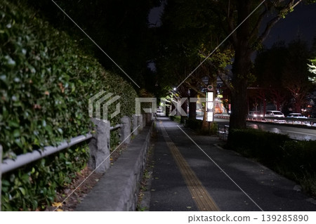 黑暗的夜晚道路 139285890