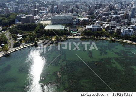 這是從福岡市大濠公園用無人機拍攝的福岡市空拍畫面。 這是從福岡市大濠公園用無人機拍攝的福岡市空拍畫面。 139288338