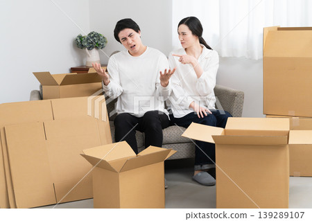 準備搬家的青年男女：生活照 139289107