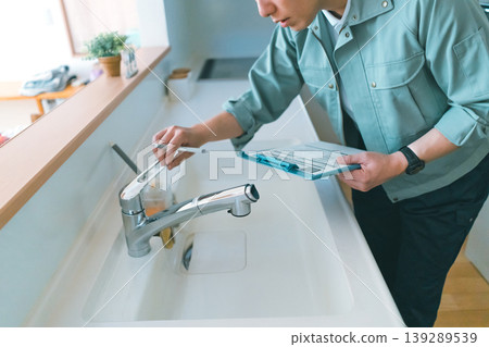 廚房 供水 男人 139289539