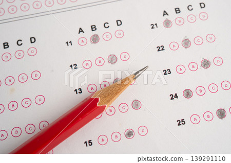 Answer sheets with pencil drawing fill to select choice, education. Answer sheets with pencil drawing fill to select choice, education. 139291110