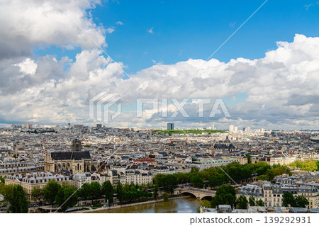 Aerial view from Notre Dame of Paris cityscape with Seine river, France Aerial view from Notre Dame of Paris cityscape with Seine river, France 139292931