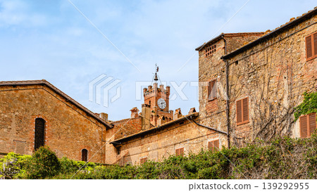 Pienza, Siena, Tuscany, Italy: cityscape of the old town with the ancient buildings Pienza, Siena, Tuscany, Italy: cityscape of the old town with the ancient buildings 139292955