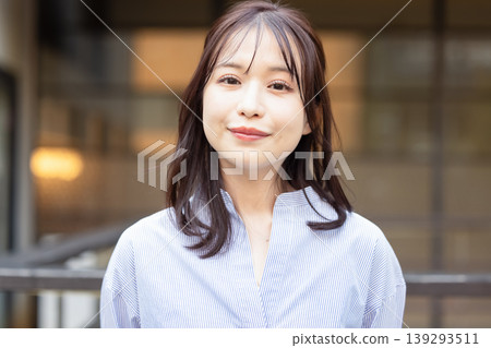年輕的女士的肖像 139293511