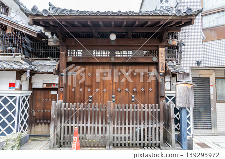 京都東山井伊博物館（原名中村古刀修復博物館）：專門收藏武器和盔甲的博物館。 139293972