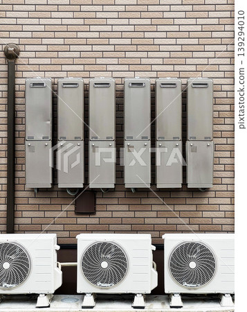 Outdoor hot water supply wall type of apartment complex 139294010