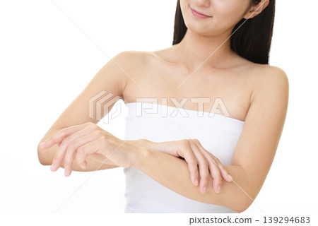 Female skin care 139294683