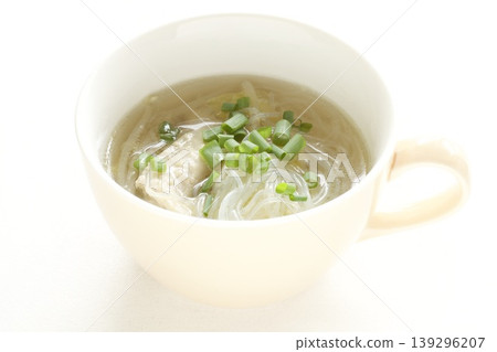Vermicuous soup Vermicuous soup 139296207