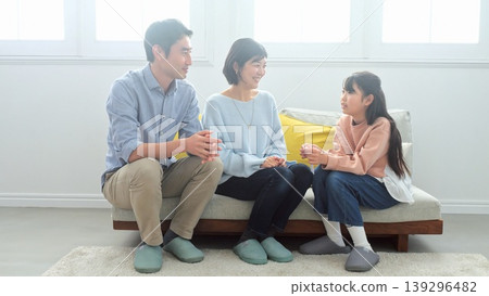 New Year's money family image New Year's money family image 139296482