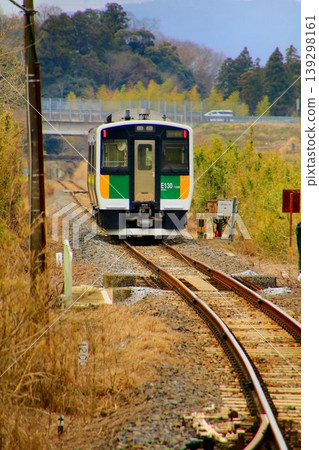 A non-electrified line connecting Uchibo and the inland Boso Peninsula... JR Kururi Line, KiHa E130 series 100 series 139298161