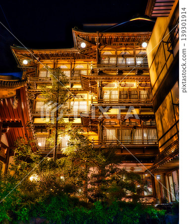 The fantastical night view from the Saigetsuro building at Kanaguya, a historic inn in Shibu Onsen, Nagano Prefecture. The fantastical night view from the Saigetsuro building at Kanaguya, a historic inn in Shibu Onsen, Nagano Prefecture. 139301914