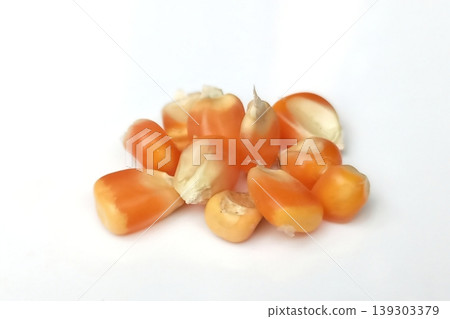 Corn seeds isolated on white background 139303379