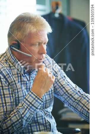 Senior businessman, face and thinking at call center for decision, choice or customer service at office. Mature man, consultant or agent in wonder with headphones for online advice or help workplace Senior businessman, face and thinking at call center for decision, choice or customer service at office. Mature man, consultant or agent in wonder with headphones for online advice or help workplace 139303594
