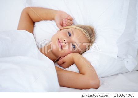 Woman, portrait or waking up in home bedroom for relax, sleeping and weekend rest. Smile, face or happy person lying or stretching in house, hotel or apartment bed for comfort break in morning rotine Woman, portrait or waking up in home bedroom for relax, sleeping and weekend rest. Smile, face or happy person lying or stretching in house, hotel or apartment bed for comfort break in morning rotine 139304063
