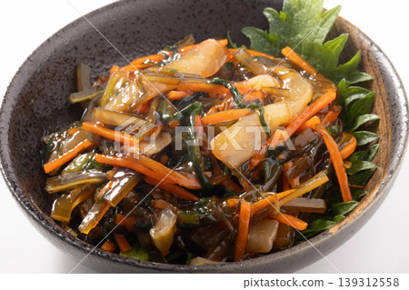 野澤菜醃菜和海帶，魷魚刺身 139312558