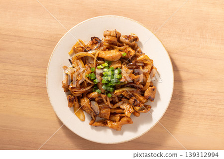 Spicy stir-fried offal (pork offal, onion, green onion) 139312994