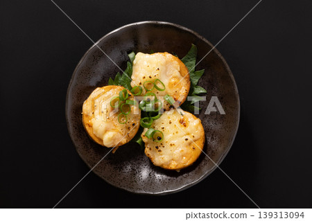 Monkfish liver with seared cheese 139313094