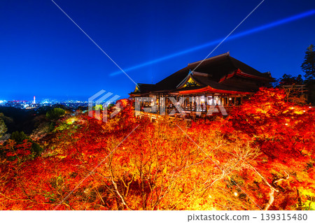 Illuminated stage and autumn leaves at Kiyomizu-dera Temple Illuminated stage and autumn leaves at Kiyomizu-dera Temple 139315480