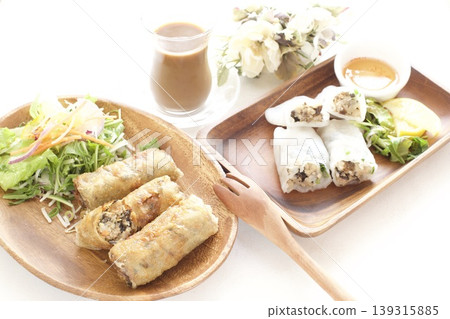 Vietnamese dishes: Cha Gio and Goi Cuon Vietnamese dishes: Cha Gio and Goi Cuon 139315885
