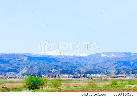 Scenery of Kijimadaira Village in April; Scenery of Shinshu; Spring rural landscape Scenery of Kijimadaira Village in April; Scenery of Shinshu; Spring rural landscape 139316833