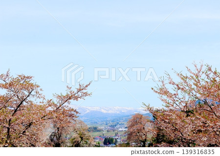 Scenery of Kijimadaira Village in April; Scenery of Shinshu; Spring rural landscape Scenery of Kijimadaira Village in April; Scenery of Shinshu; Spring rural landscape 139316835
