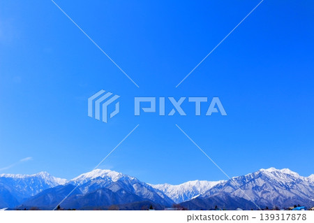 三月從信濃大町眺望的北阿爾卑斯山；白雪皚皚的北阿爾卑斯山；信州的群山。 139317878