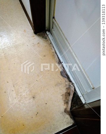 The aging bathroom floor The aging bathroom floor 139318113