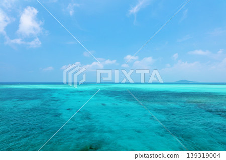 Okinawa Miyakojima Summer blue sky and sea Okinawa Miyakojima Summer blue sky and sea 139319004