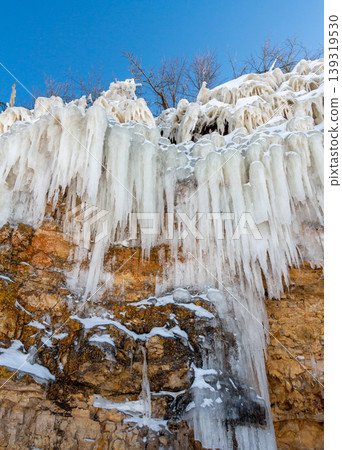 Icicles on the rocks Icicles on the rocks 139319530