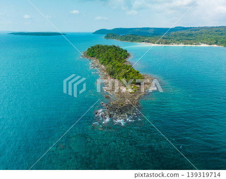 Aerial view of a narrow tropical island surrounded by turquoise sea in the Eastern Sea of Thailand 139319714