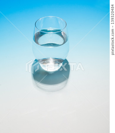 Water Mineral water Water Mineral water 139320484