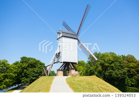 Sint-Janshuismolen windmill in Bruges city centre, Belgium Sint-Janshuismolen windmill in Bruges city centre, Belgium 139324053