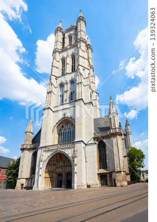 Saint Bavo Cathedral in Ghent city centre, Belgium 139324063