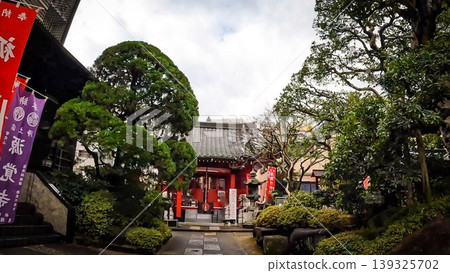 源閣寺是東京文京區小石川的一個能量點。源閣寺的毗沙門天庭院。 139325702