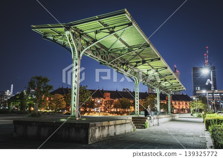 Night view of the platform at the former Yokohama Port Station in Yokohama City Night view of the platform at the former Yokohama Port Station in Yokohama City 139325772