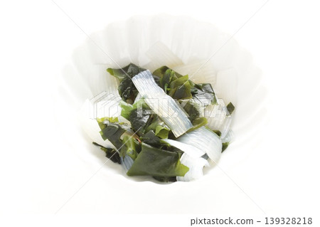 Seaweed salad with wakame and konjac Seaweed salad with wakame and konjac 139328218