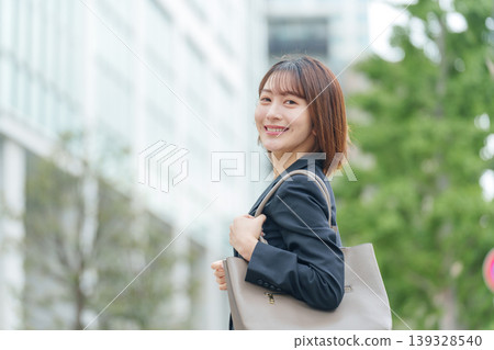 商務女性戶外 139328540