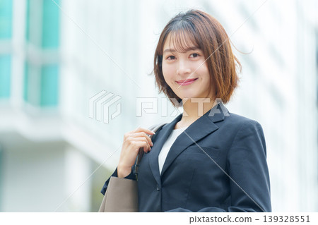 商務女性戶外 139328551