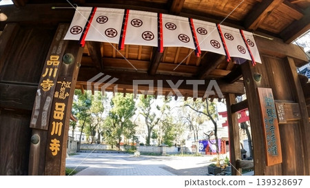 東京，江戶六地藏第一名：品川寺門 139328697