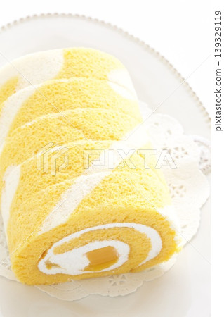 Mango roll cake Mango roll cake 139329119