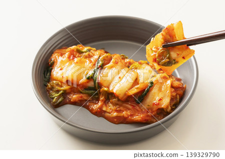 Sweet and spicy napa cabbage kimchi Sweet and spicy napa cabbage kimchi 139329790